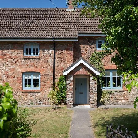 Teacher'S Cottage Оксвич Экстерьер фото