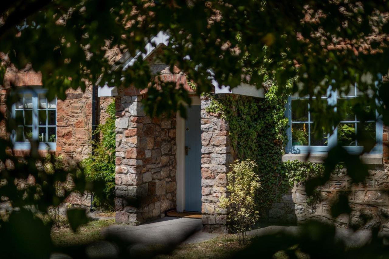 Teacher'S Cottage Оксвич Экстерьер фото
