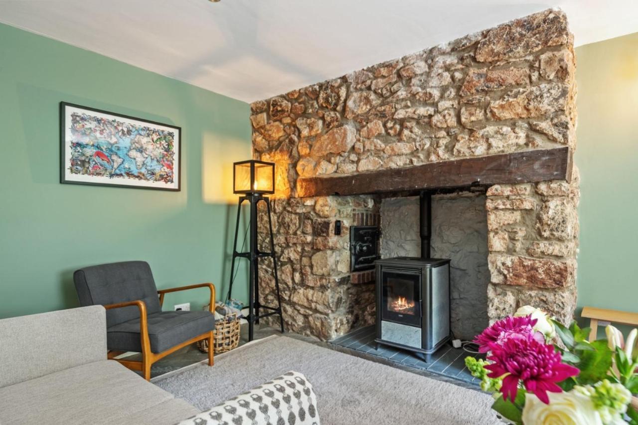 Teacher'S Cottage Оксвич Экстерьер фото